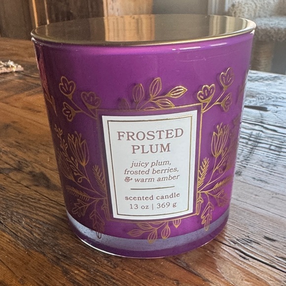 BATH AND BODY WORKS CANDLE - Picture 1 of 4